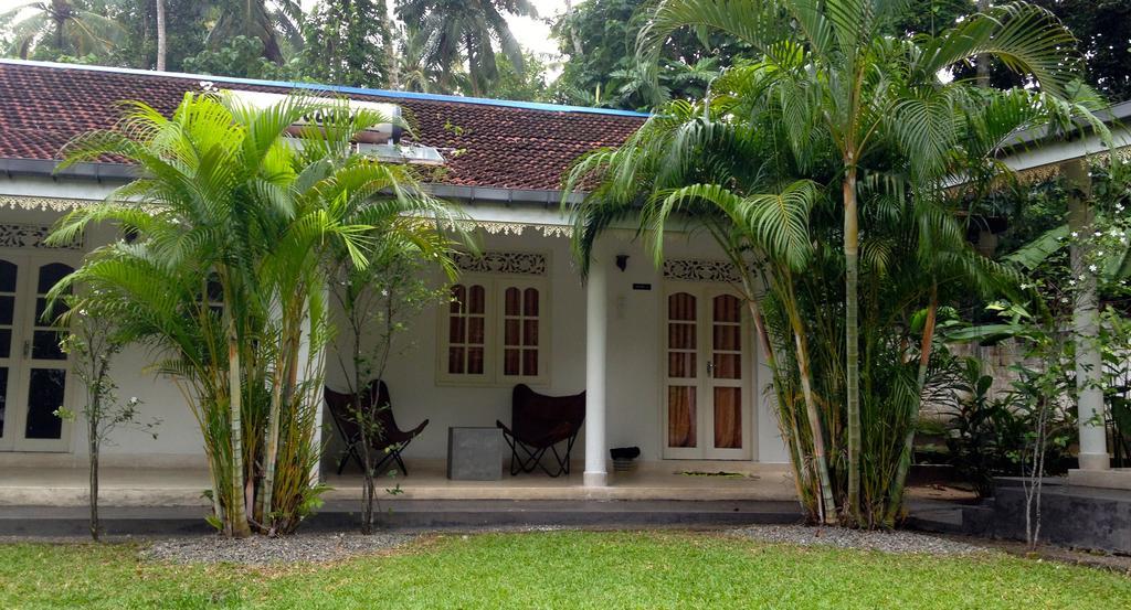 Fire Dragon Hideaway Hotel Negombo Eksteriør billede