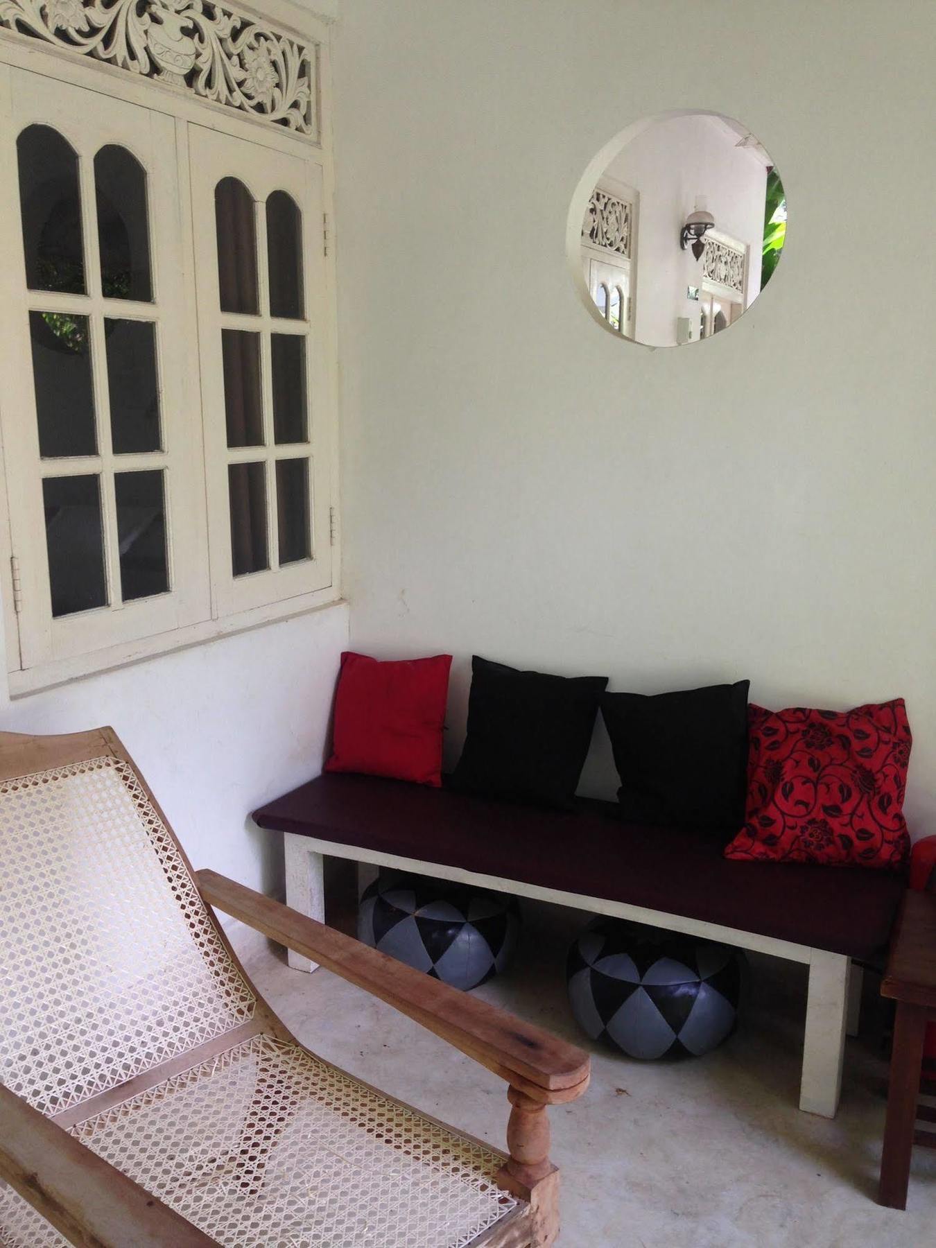 Fire Dragon Hideaway Hotel Negombo Eksteriør billede